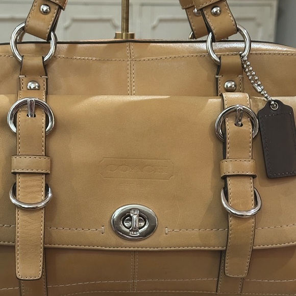COACH Chelsea Turnlock Satchel w/Removable Shoulder Strap in Tan, COA Included! - Picture 6 of 16